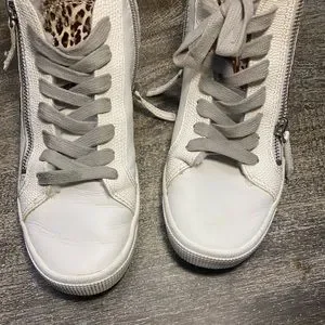 Zonya Sneakers Dolce Vita Zonya Plush Dolce Vita Shoes Dolce Vita